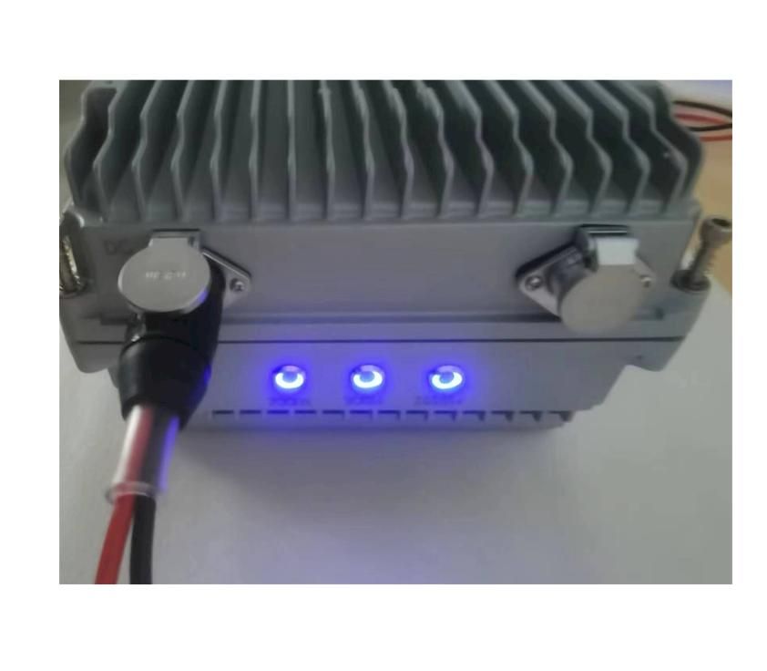 3 Bands UAV Blocker 700 900 1000MHz Drone Signal Jammer 150W